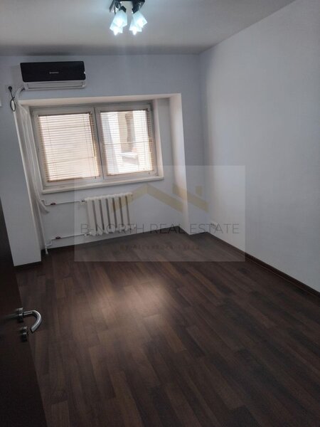 Piata Unirii  Fantani Apartament 3 camere de inchiriat  Ideal birou